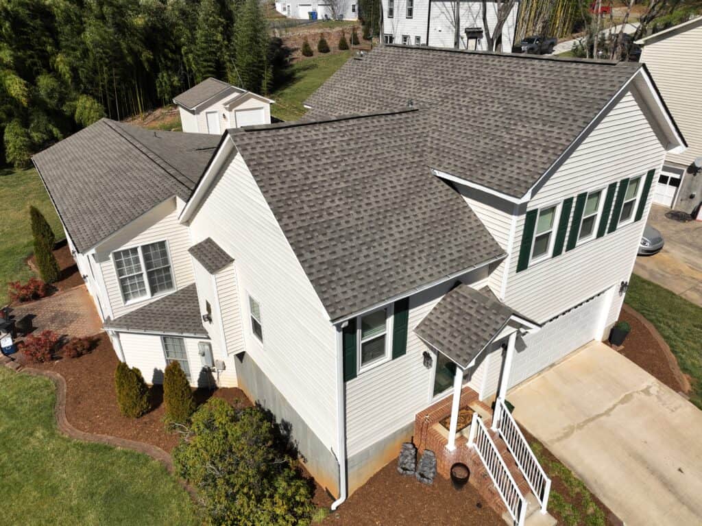 New Architectural Shingle Roof Installed in East Asheville
