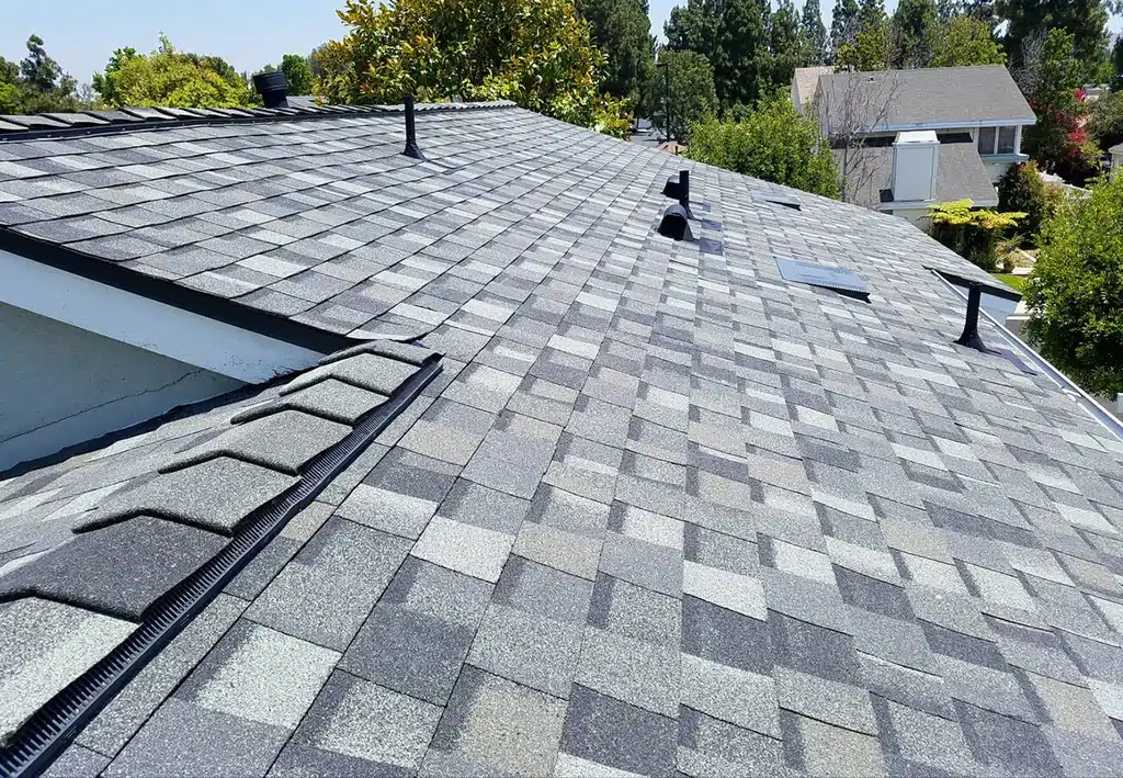how to choose between asphalt shingles and metal roofing for your asheville home.2